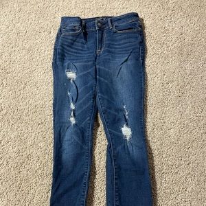 Abercrombie low rise ankle jeans
